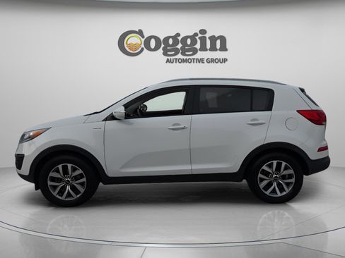 Used 2015 Kia Sportage LX AWD/4WD image 2