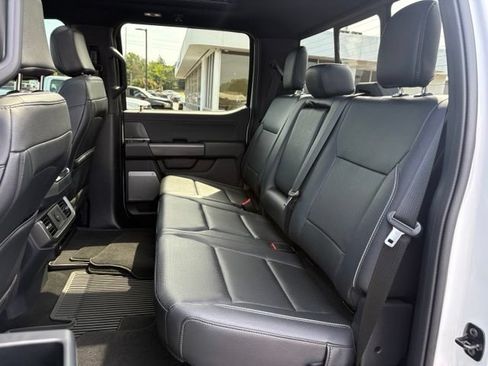 Used 2025 Ford F150 Lariat AWD/4WD image 15