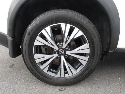 Used 2021 Nissan Rogue SV FWD image 14