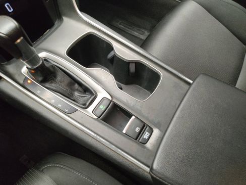 Used 2019 Honda Accord LX image 26