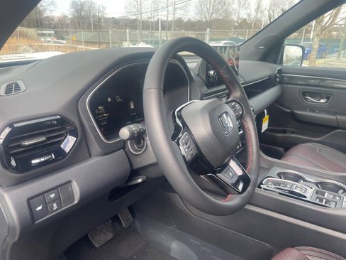 New 2025 Honda Pilot Black Edition image 20
