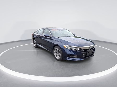 Used 2019 Honda Accord EX image 2