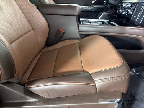 Used 2025 Ford F250 King Ranch w/ Chrome Package AWD/4WD image 26