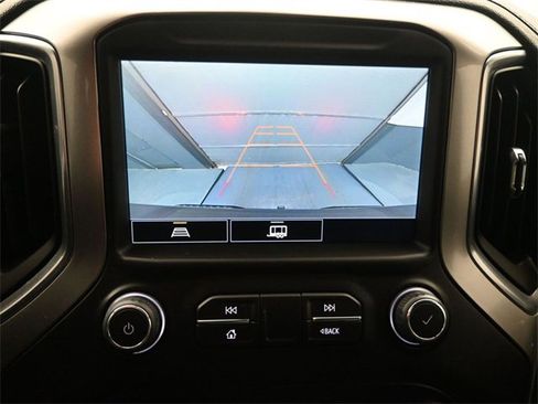 Used 2022 Chevrolet Silverado 1500 LT Trail Boss w/ LT Trail Boss Premium Package image 13