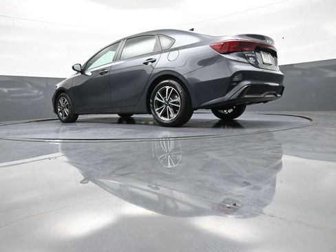Certified 2024 Kia Forte LXS FWD image 30