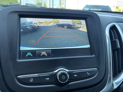 Used 2018 Chevrolet Equinox LT FWD image 31