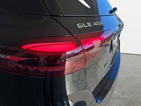 New 2026 Mercedes-Benz GLE 450 4MATIC image 32