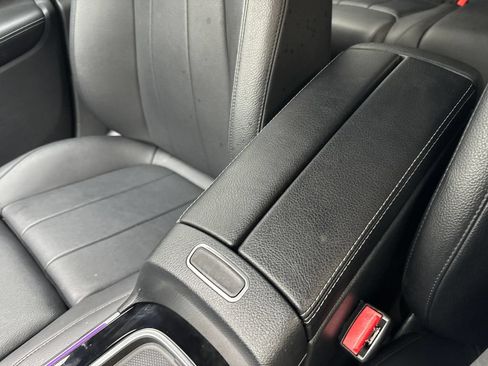 Used 2025 Mercedes-Benz GLB 250 w/ Exclusive Package image 66