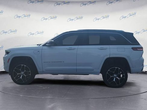 Used 2022 Jeep Grand Cherokee Summit image 2