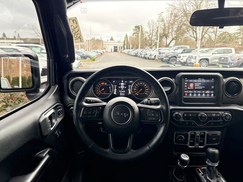 Used 2020 Jeep Wrangler Unlimited Sport image 16