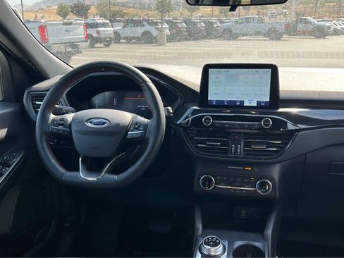 Certified 2025 Ford Escape ST-Line Select AWD/4WD image 23