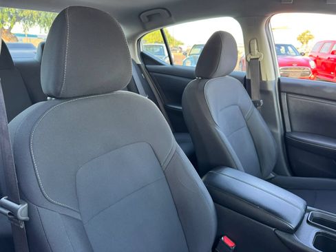 Used 2024 Nissan Sentra S FWD image 34