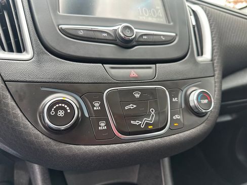 Used 2018 Chevrolet Malibu LS image 11