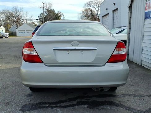 Used 2004 Toyota Camry LE image 4