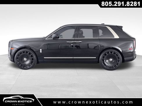 Used 2022 Rolls-Royce Cullinan w/ Interior Detailing Package AWD/4WD image 4