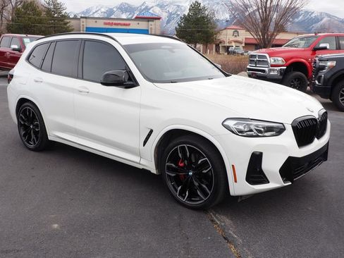 Used 2022 BMW X3 M40i image 3