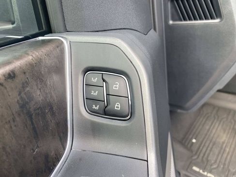 Used 2024 Ford F250 Lariat w/ Lariat Ultimate Package AWD/4WD image 19