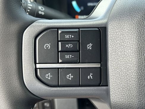 Used 2025 Ford F350 Lariat w/ Chrome Package AWD/4WD image 59