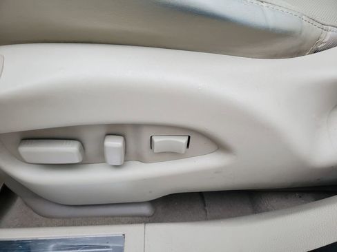 Used 2015 Cadillac SRX Luxury w/ Driver Awareness Package image 14