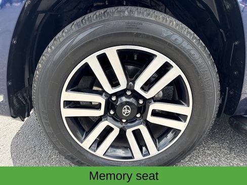 Used 2022 Toyota 4Runner Limited AWD/4WD image 12