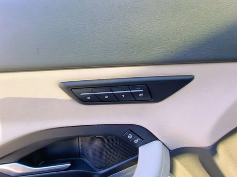 Used 2020 Jaguar E-PACE SE image 20