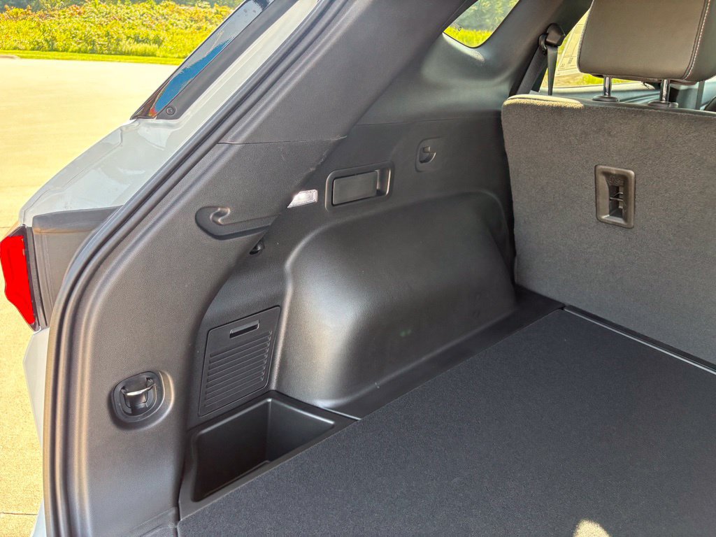 New 2026 Chevrolet Blazer LT w/ LPO, Arctic Package FWD image 45