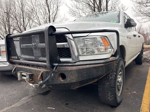 Used 2017 RAM 2500 Tradesman w/ Chrome Appearance Group image 14