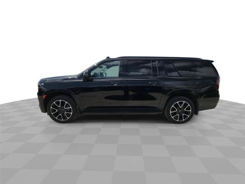 Used 2023 Chevrolet Suburban RST w/ Luxury Package AWD/4WD image 5