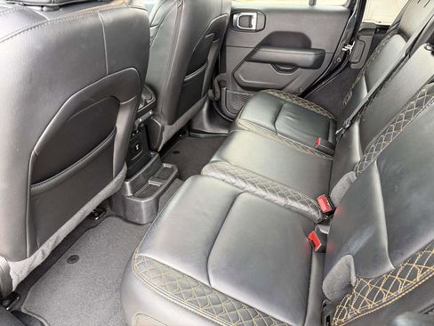 Used 2021 Jeep Wrangler Unlimited Sahara image 14