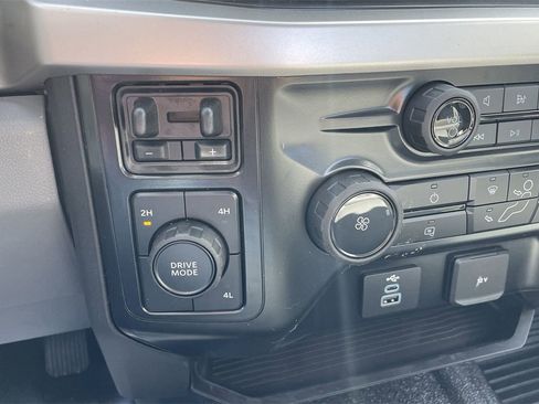 New 2024 Ford F550 4x4 Regular Cab Super Duty image 25