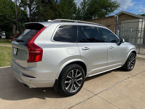 Used 2018 Volvo XC90 T6 Momentum w/ Convenience Package AWD/4WD image 12