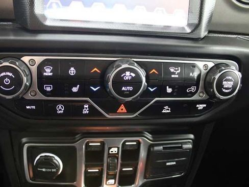 Used 2023 Jeep Wrangler Unlimited Sport AWD/4WD image 13