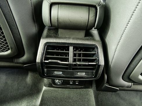 Used 2024 Audi Q3 2.0T Premium Plus w/ Premium Plus Package image 20