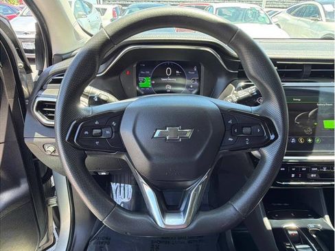 Used 2023 Chevrolet Bolt EUV LT w/ Driver Confidence Package FWD image 8