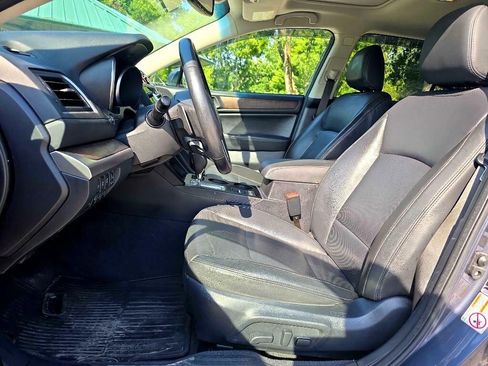 Used 2016 Subaru Outback 3.6R Limited image 11