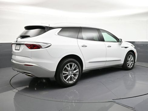Certified 2024 Buick Enclave Essence w/ Experience Buick Package AWD/4WD image 5