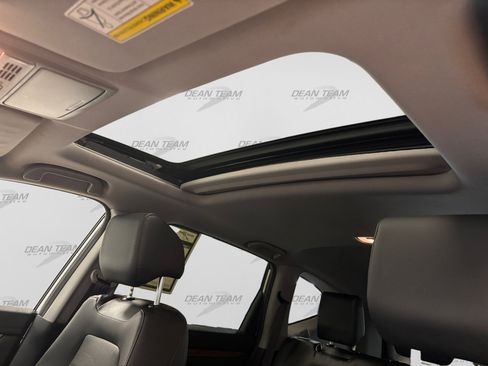 Used 2017 Honda CR-V Touring image 19