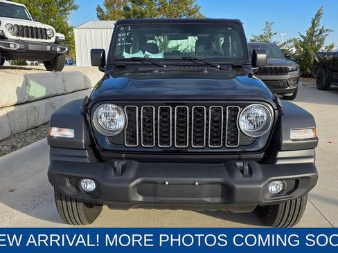 Used 2025 Jeep Wrangler Sport image 8