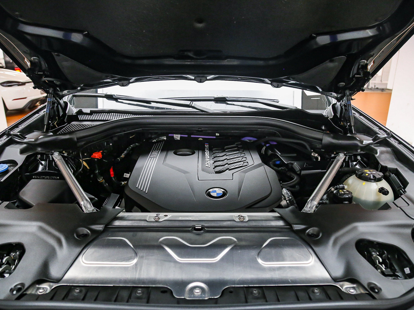 Certified 2024 BMW X4 M40i AWD/4WD image 28