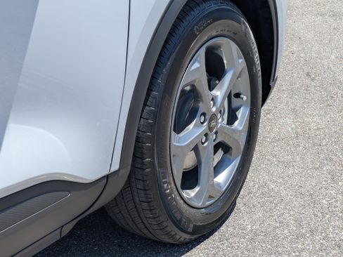 New 2025 Ford Escape ST-Line w/ Equipment Group 301A image 13