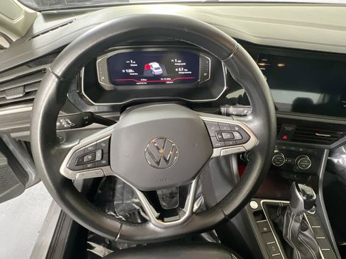 Used 2022 Volkswagen Jetta SEL image 11