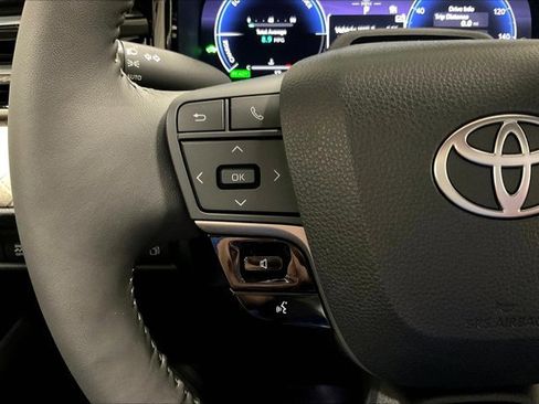 Certified 2025 Toyota Camry XLE w/ Premium Plus Package image 18