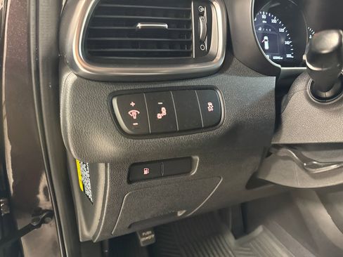 Used 2017 Kia Sorento EX image 16