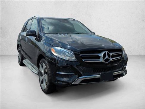 Used 2017 Mercedes-Benz GLE 350 4MATIC image 3