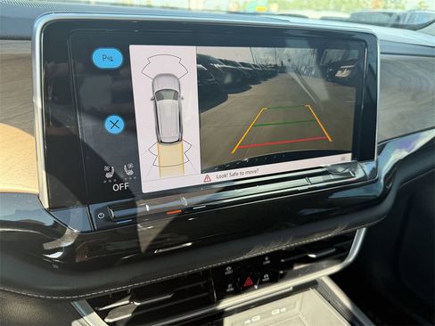 New 2026 Volkswagen Atlas SE image 19