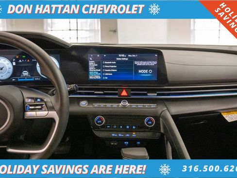 Used 2024 Hyundai Elantra SEL image 8