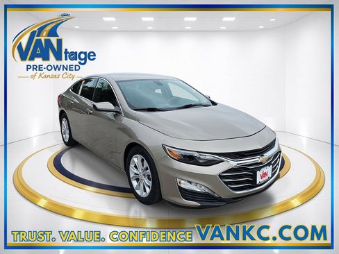 Used 2022 Chevrolet Malibu LT FWD image 3