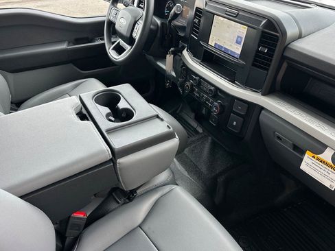New 2026 Ford F250 XL w/ XL Chrome Package image 12