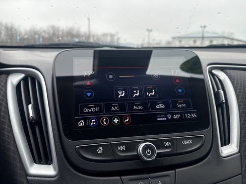 Used 2023 Chevrolet Malibu LT image 28