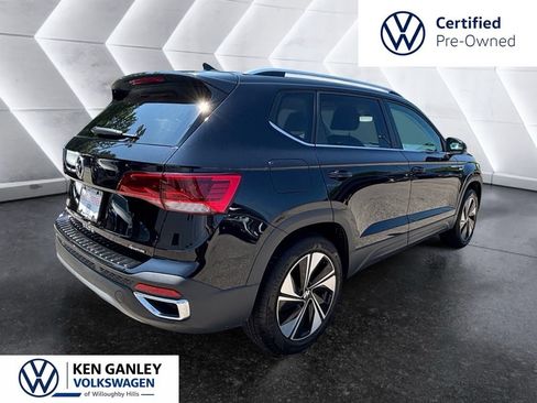 Used 2024 Volkswagen Taos SE AWD/4WD image 4